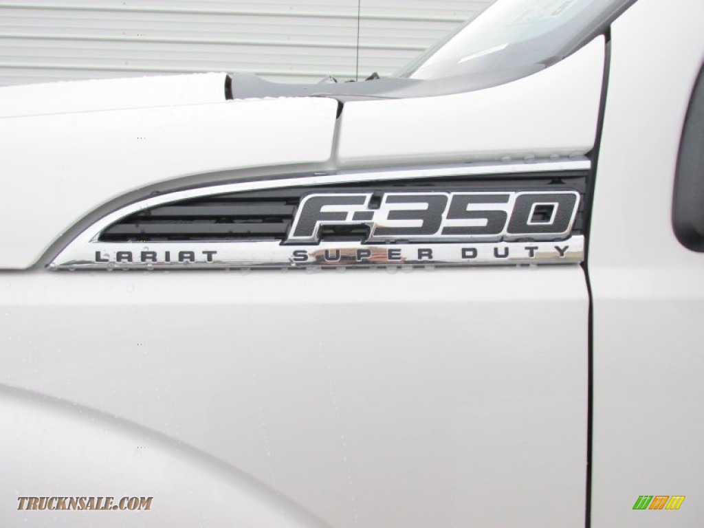 2015 F350 Super Duty Lariat Crew Cab 4x4 DRW - White Platinum / Adobe photo #14