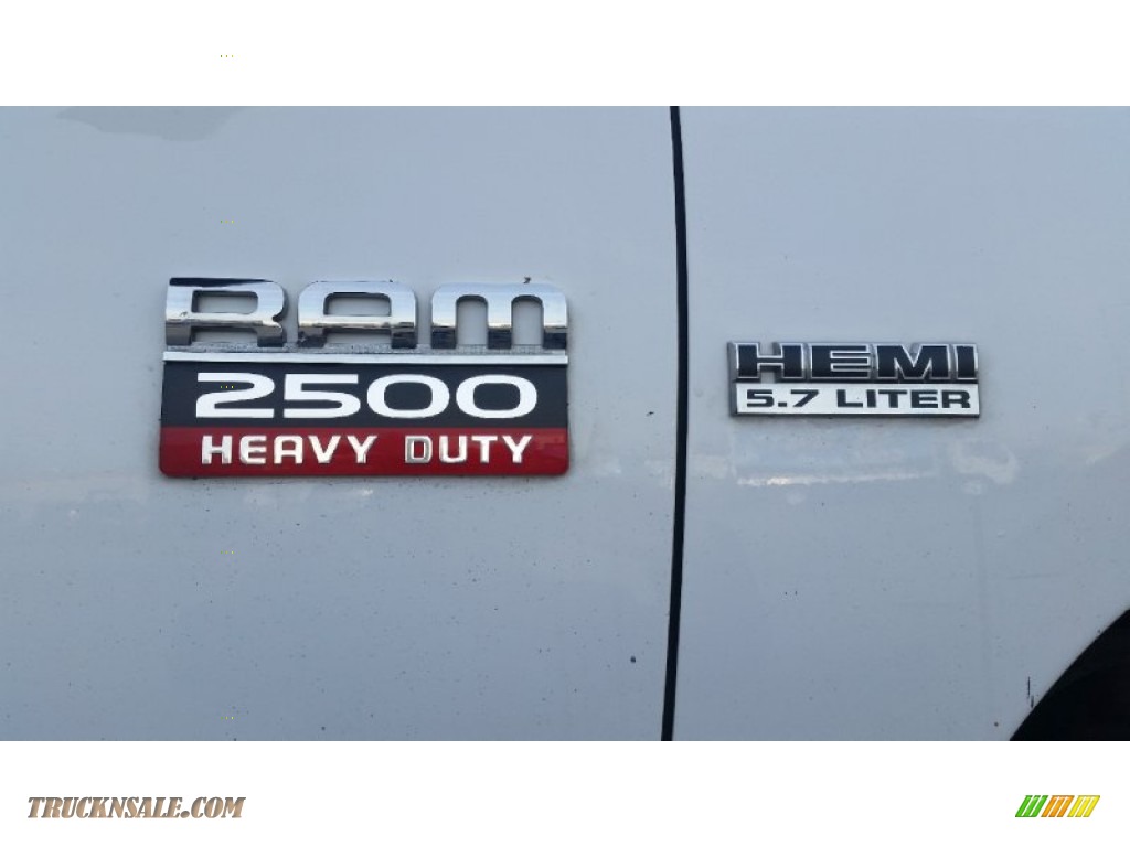 2012 Ram 2500 HD ST Crew Cab 4x4 - Bright White / Dark Slate/Medium Graystone photo #9