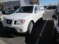 Nissan Frontier Pro-4X King Cab 4x4 Avalanche White photo #2