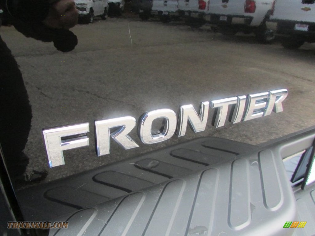 2013 Frontier SV V6 Crew Cab - Super Black / Steel photo #52