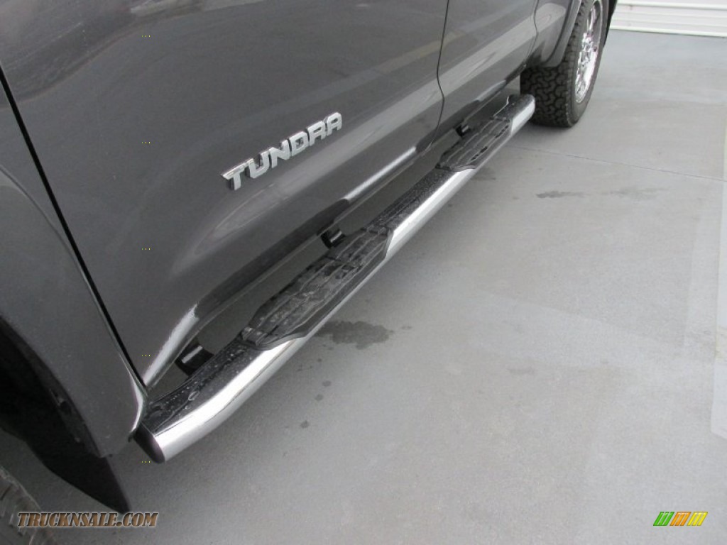 2015 Tundra SR5 Double Cab 4x4 - Magnetic Gray Metallic / Graphite photo #12