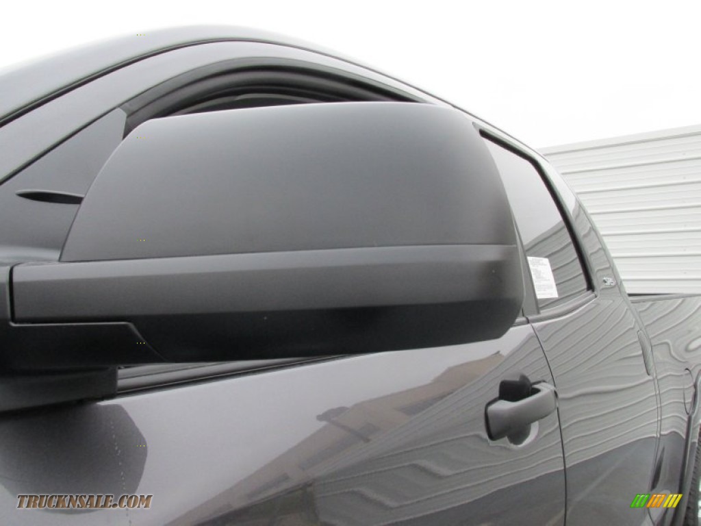2015 Tundra SR5 Double Cab 4x4 - Magnetic Gray Metallic / Graphite photo #13