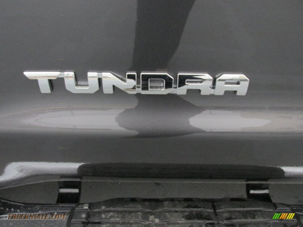 2015 Tundra SR5 Double Cab 4x4 - Magnetic Gray Metallic / Graphite photo #15