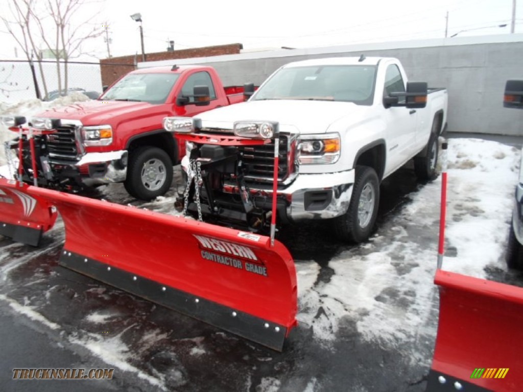 2015 GMC Sierra 2500HD Regular Cab 4x4 Plow Truck in Summit White