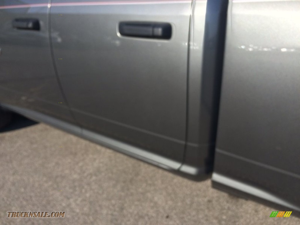 2012 Ram 1500 ST Quad Cab 4x4 - Mineral Gray Metallic / Dark Slate Gray/Medium Graystone photo #24