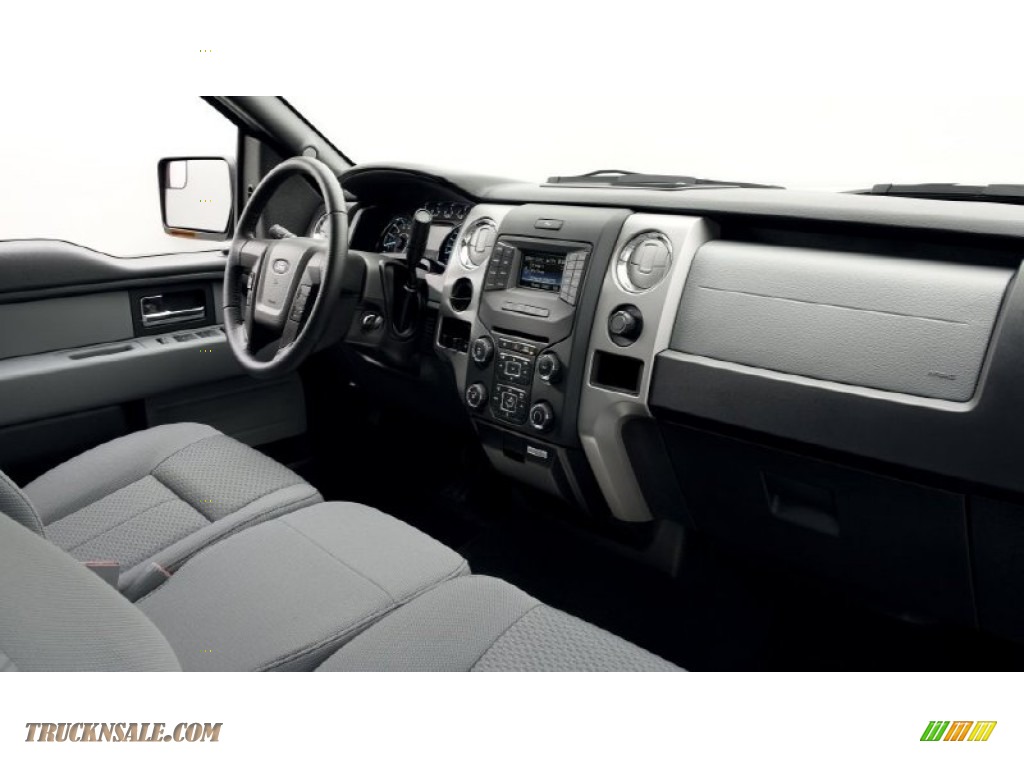2014 F150 XL Regular Cab - Vermillion Red / Steel Grey photo #15