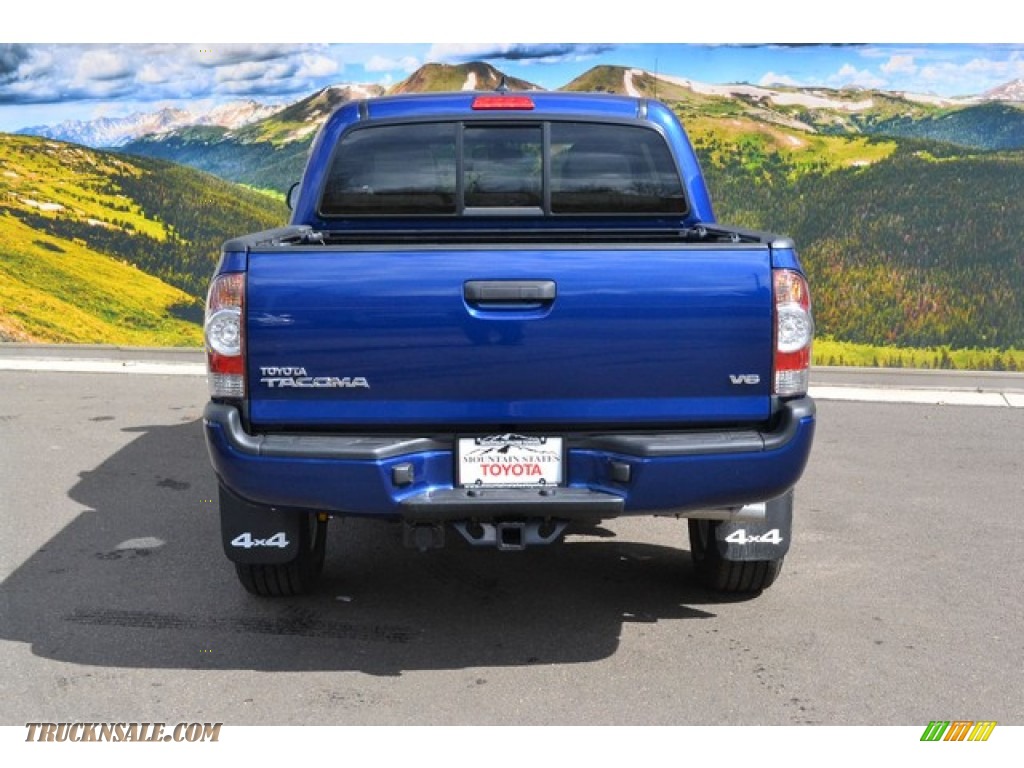 2015 Tacoma V6 Double Cab 4x4 - Blue Ribbon Metallic / Graphite photo #4