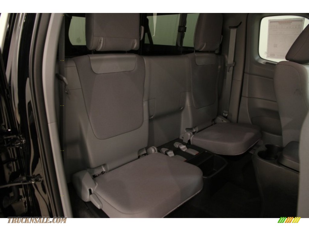 2014 Tacoma Access Cab 4x4 - Black / Graphite photo #13