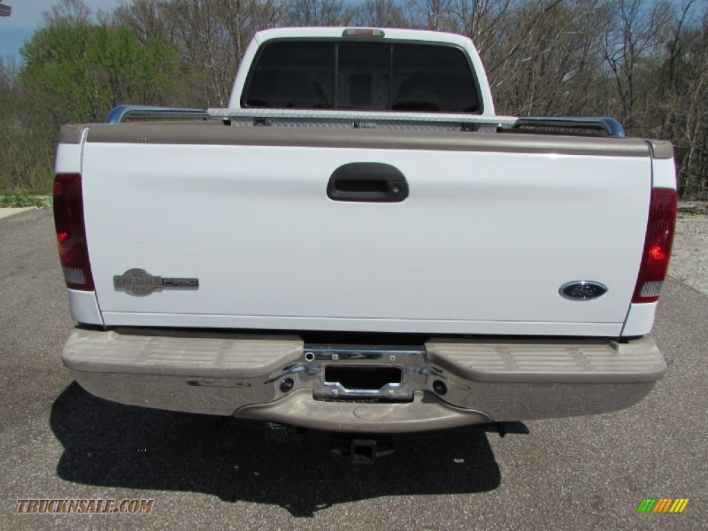 2007 F250 Super Duty King Ranch Crew Cab 4x4 - Oxford White Clearcoat / Castano Brown Leather photo #4