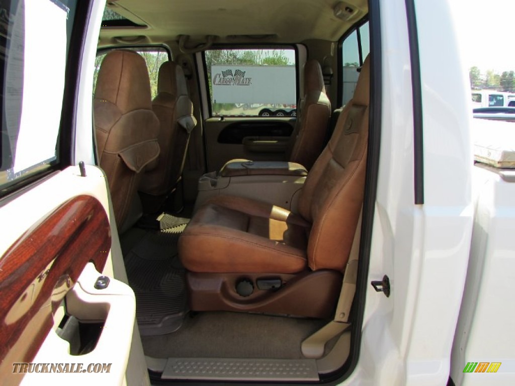 2007 F250 Super Duty King Ranch Crew Cab 4x4 - Oxford White Clearcoat / Castano Brown Leather photo #32