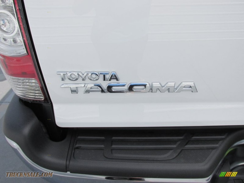 2015 Tacoma V6 PreRunner Double Cab - Super White / Graphite photo #15
