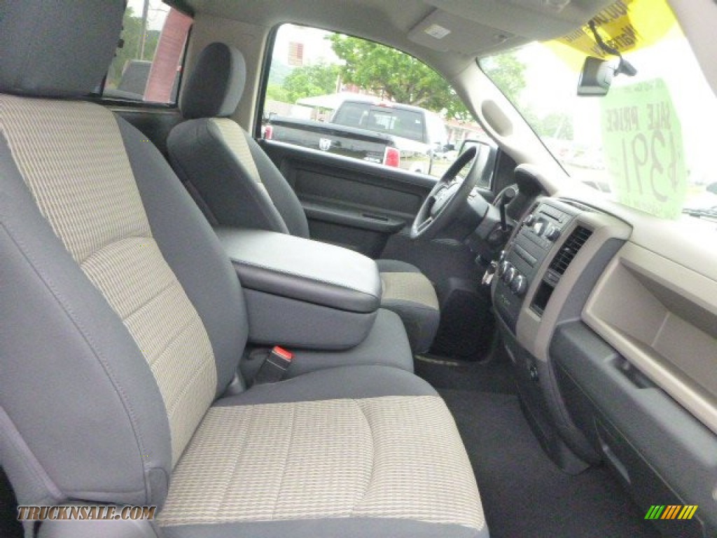 2012 Ram 1500 ST Regular Cab 4x4 - Bright White / Dark Slate Gray/Medium Graystone photo #12