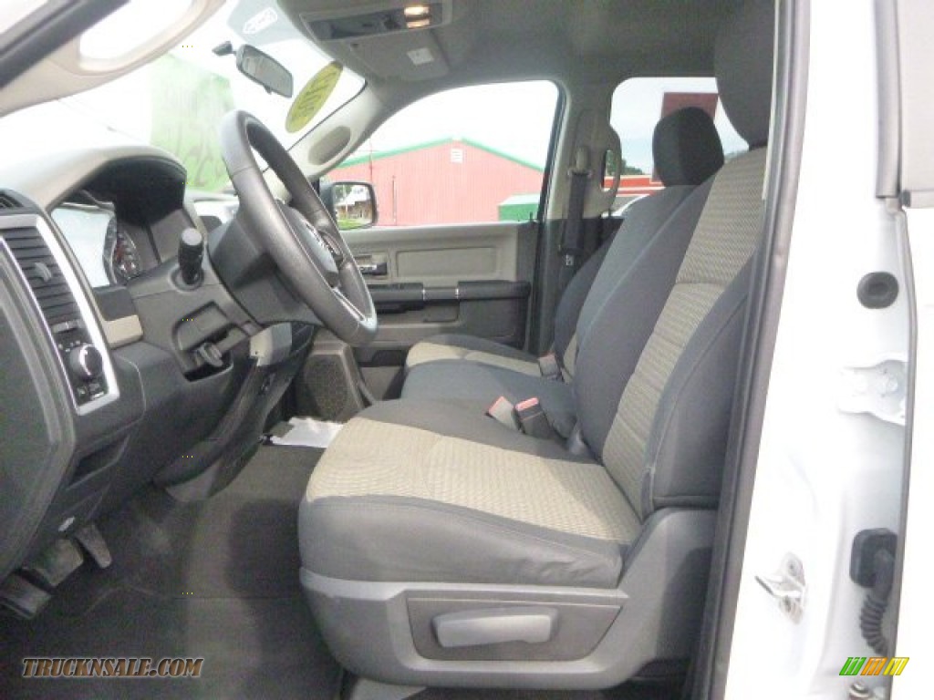 2012 Ram 1500 SLT Quad Cab 4x4 - Bright White / Dark Slate Gray/Medium Graystone photo #13