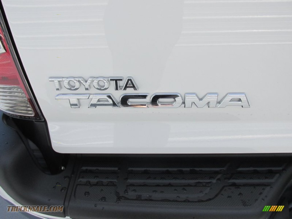 2015 Tacoma TSS PreRunner Double Cab - Super White / Graphite photo #15