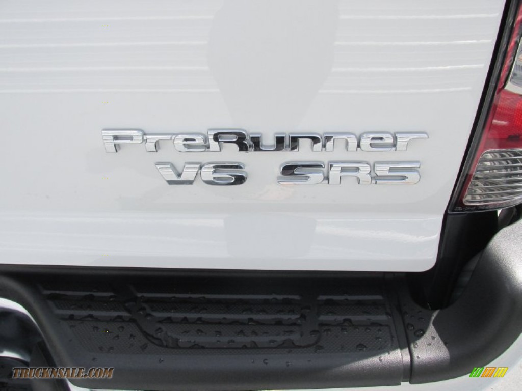 2015 Tacoma TSS PreRunner Double Cab - Super White / Graphite photo #16