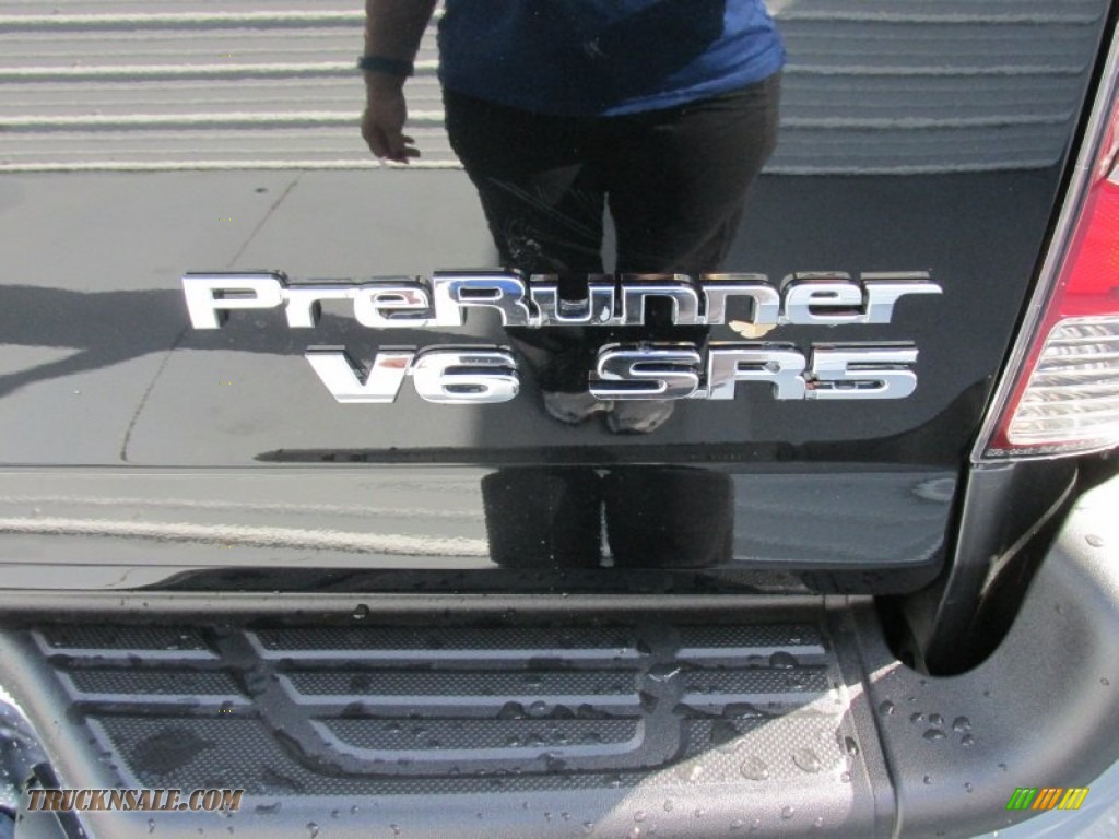 2015 Tacoma V6 PreRunner Double Cab - Black / Graphite photo #17