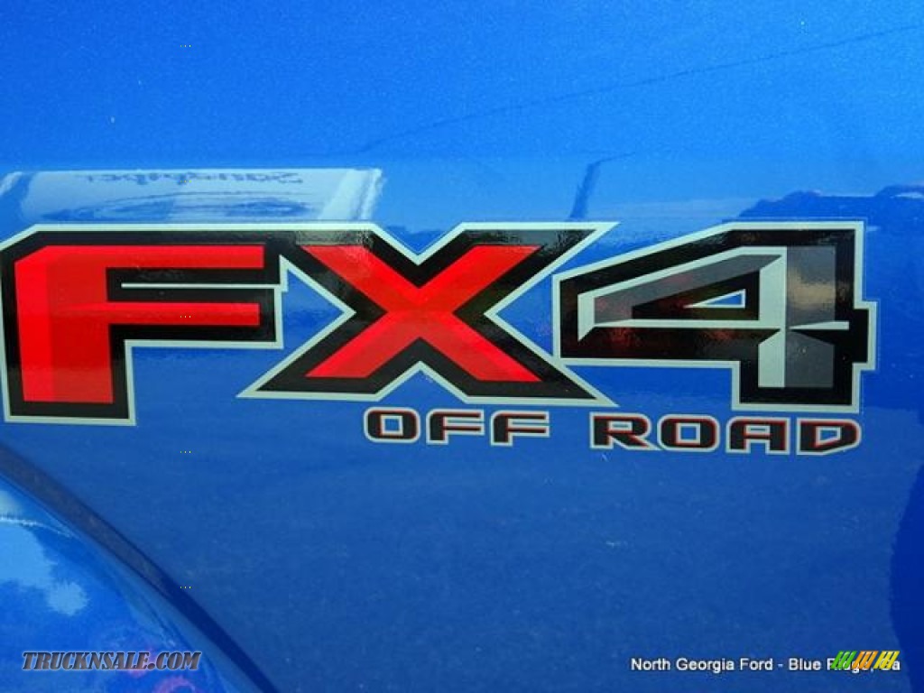 2015 F150 XLT SuperCrew 4x4 - Blue Flame Metallic / Medium Earth Gray photo #33