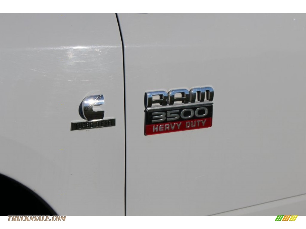 2012 Ram 3500 HD ST Crew Cab 4x4 - Bright White / Dark Slate/Medium Graystone photo #7