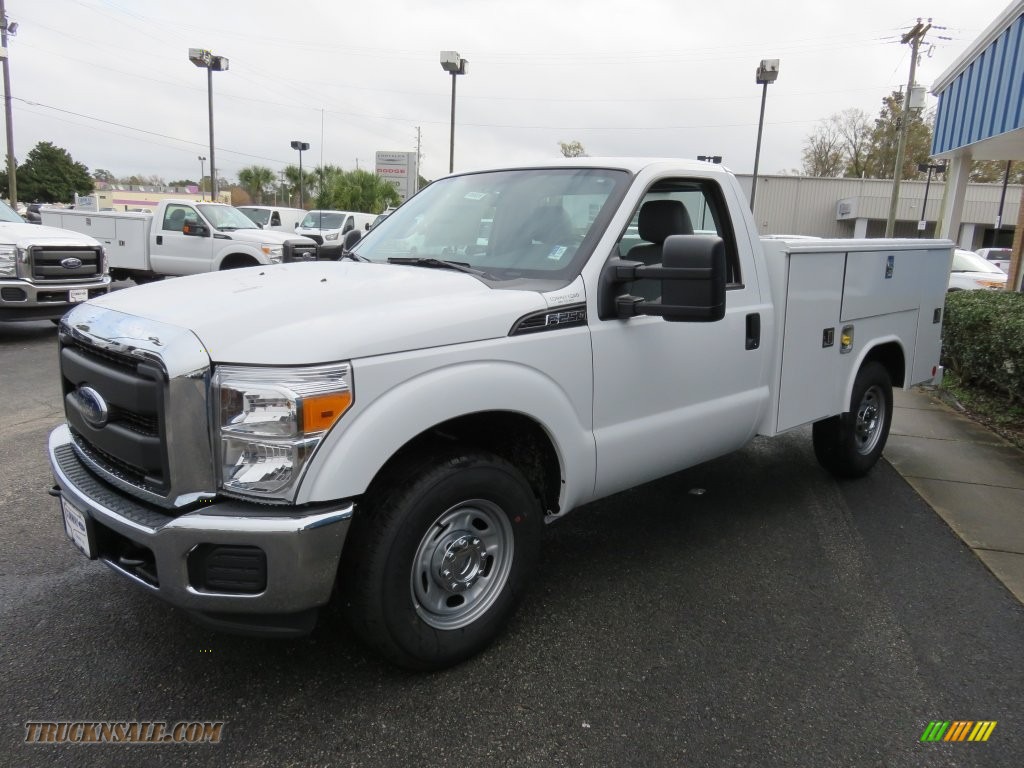 2016 F250 Super Duty XL Regular Cab Chassis - Oxford White / Steel photo #8