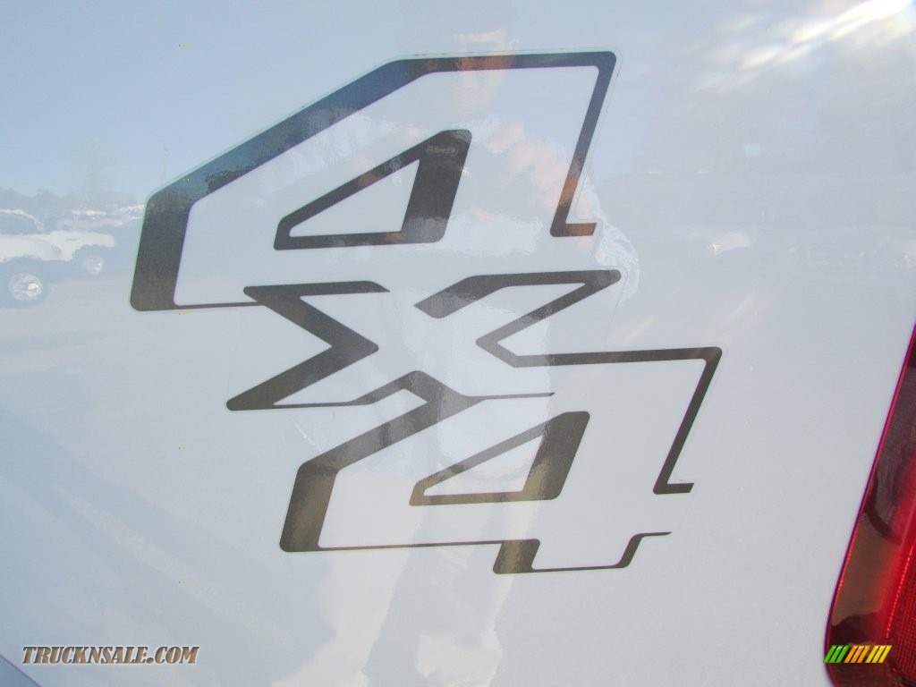2012 F350 Super Duty Lariat Crew Cab 4x4 Dually - Oxford White / Black photo #52