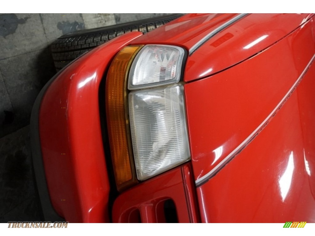 2000 Ranger XLT Regular Cab - Bright Red / Medium Graphite photo #37
