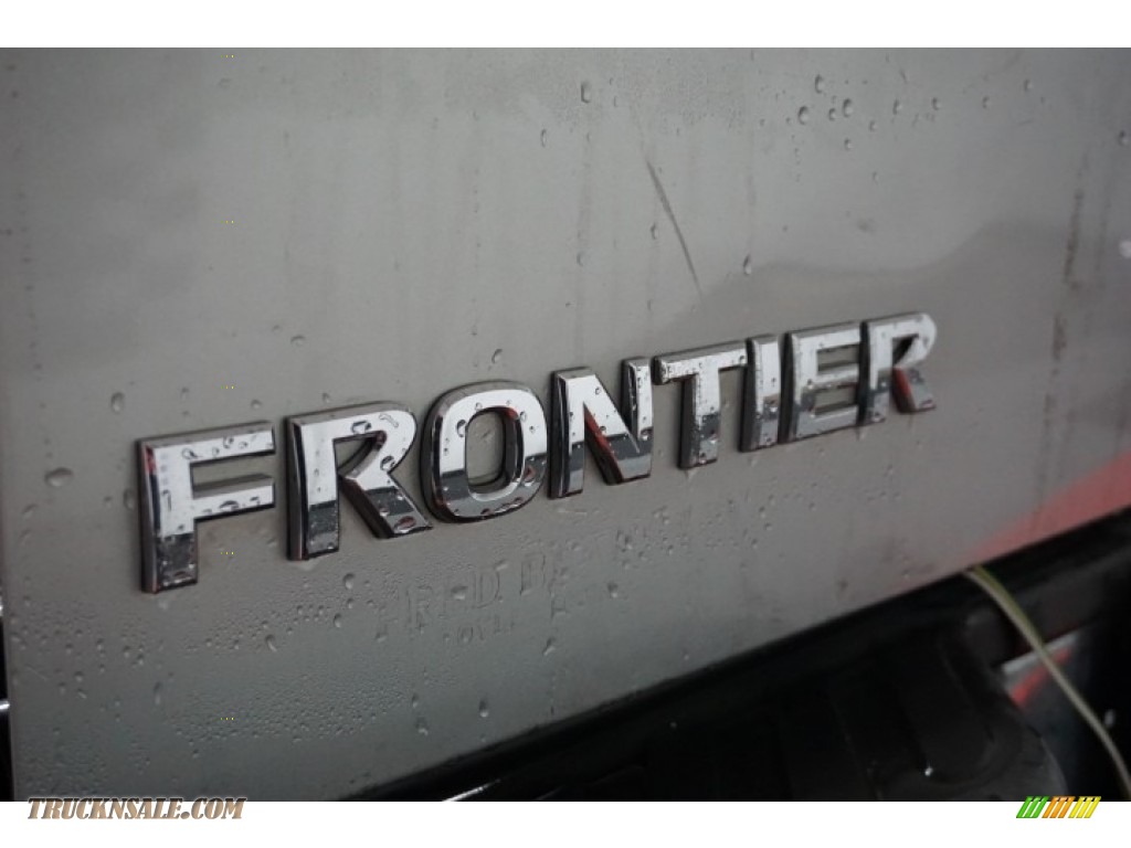 2008 Frontier SE King Cab 4x4 - Radiant Silver / Graphite photo #96