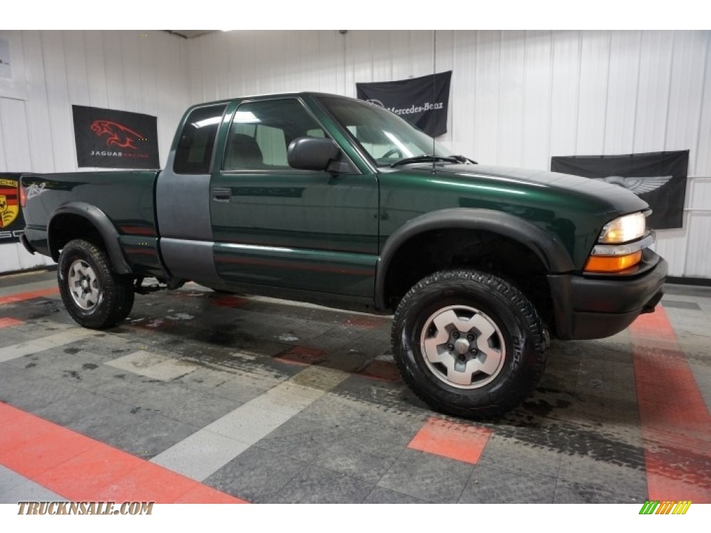 2001 S10 ZR2 Extended Cab 4x4 - Forest Green Metallic / Graphite photo #6
