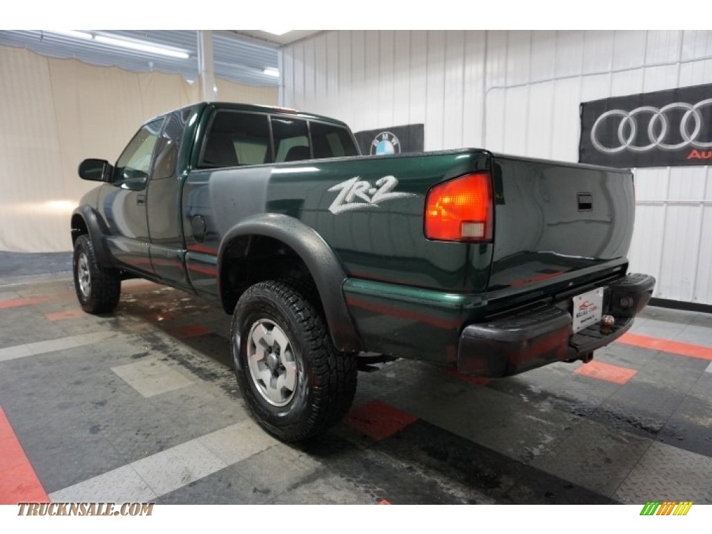 2001 S10 ZR2 Extended Cab 4x4 - Forest Green Metallic / Graphite photo #10