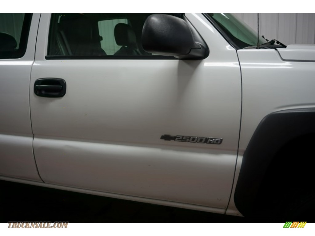 2004 Silverado 2500HD LT Extended Cab 4x4 - Summit White / Dark Charcoal photo #48
