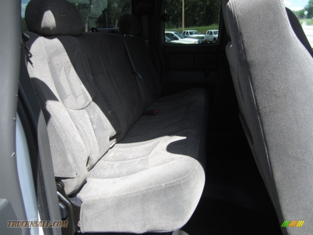 2006 Silverado 2500HD LS Extended Cab 4x4 - Summit White / Dark Charcoal photo #18