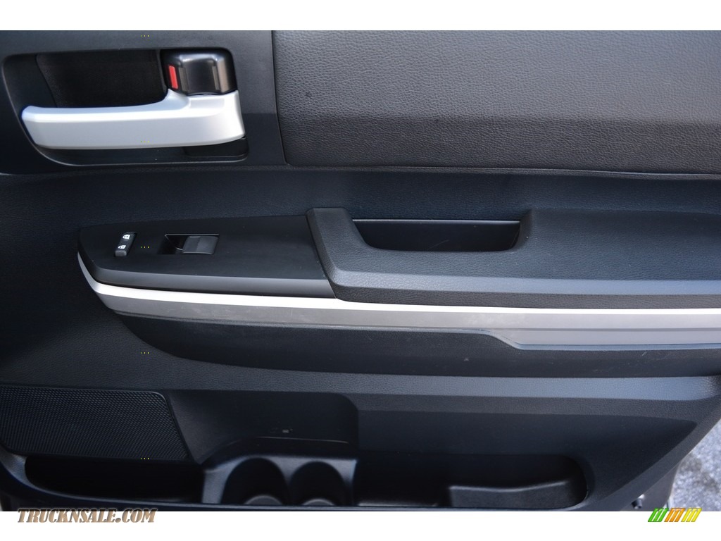 2014 Tundra SR5 Double Cab - Magnetic Gray Metallic / Black photo #15