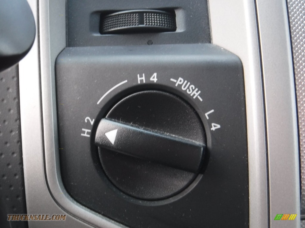 2011 Tacoma V6 TRD Sport Double Cab 4x4 - Magnetic Gray Metallic / Graphite Gray photo #21