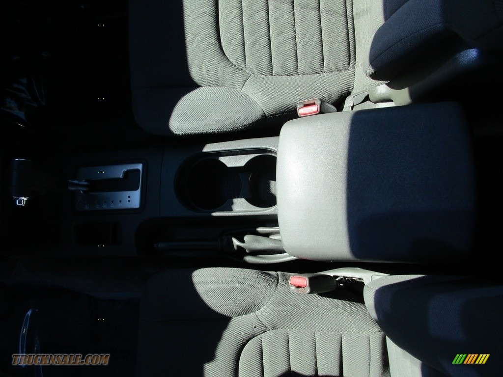 2011 Frontier S King Cab - Super Black / Graphite photo #18