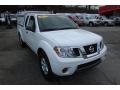 Nissan Frontier SV V6 King Cab Avalanche White photo #3