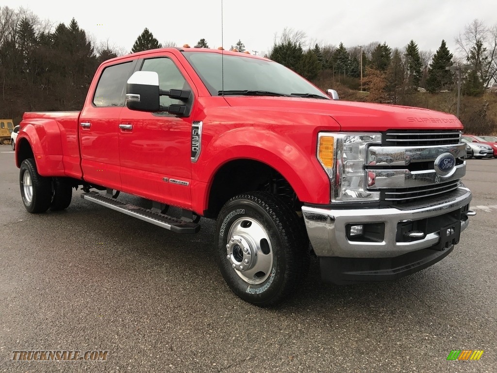 2017 F350 Super Duty Lariat Crew Cab 4x4 - Race Red / Black photo #3