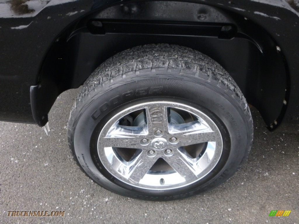 2012 Ram 1500 Sport Quad Cab 4x4 - Black / Dark Slate Gray photo #9