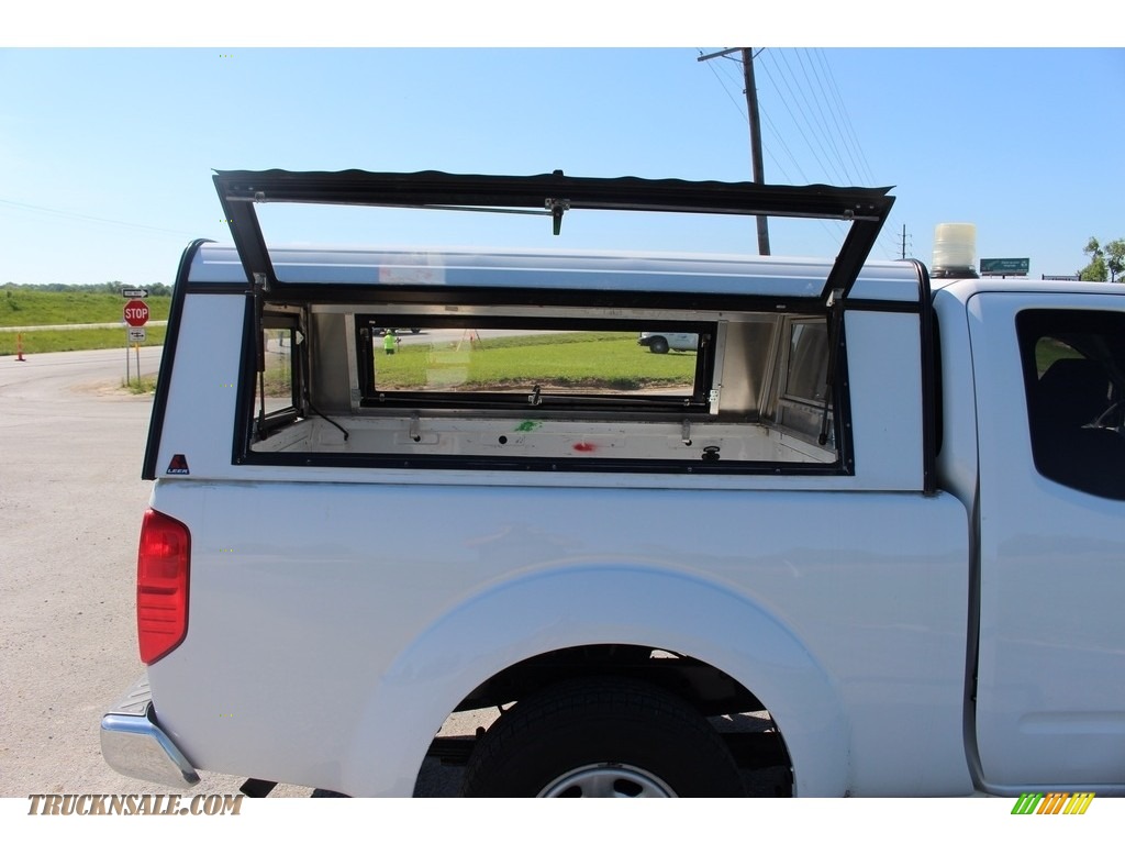 2012 Frontier S King Cab - Avalanche White / Steel photo #5