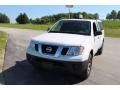 Nissan Frontier S King Cab Avalanche White photo #12