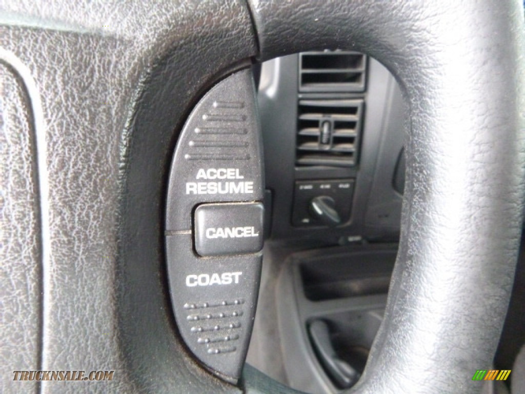 2001 Dakota SLT Quad Cab 4x4 - Bright White / Dark Slate Gray photo #17
