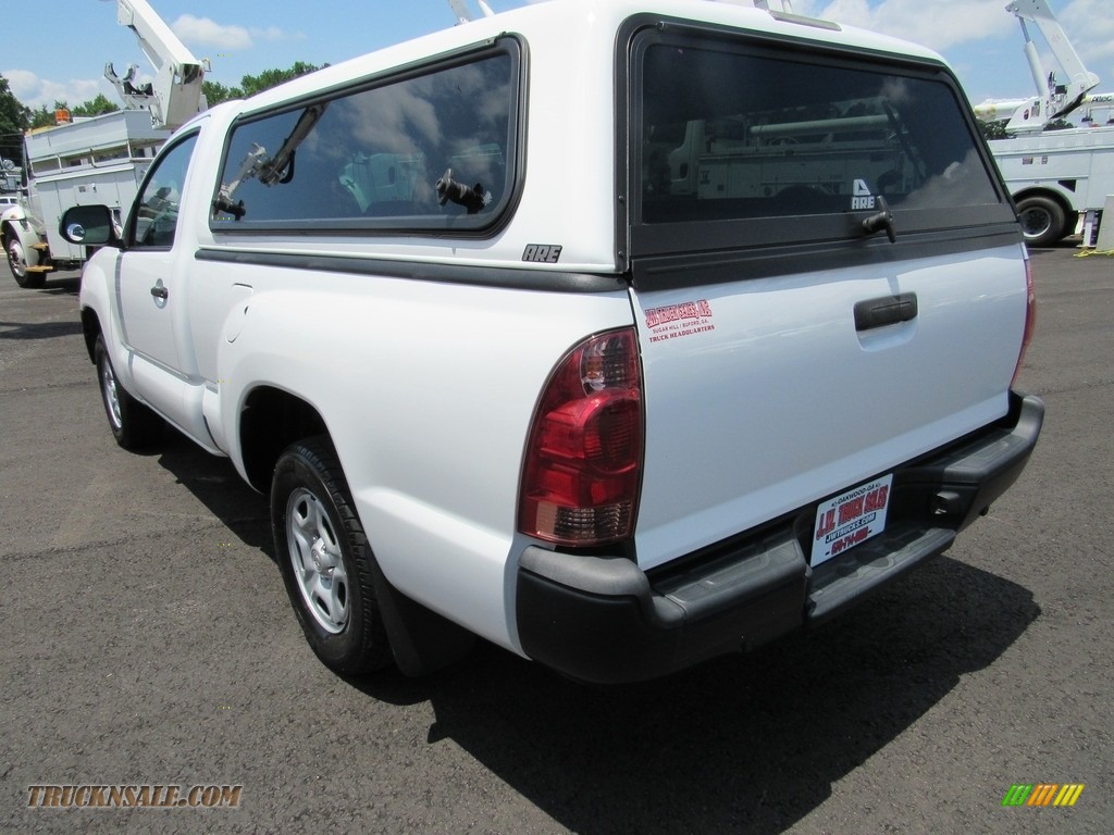 2013 Tacoma Regular Cab - Super White / Graphite photo #4
