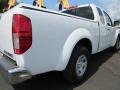 Nissan Frontier S King Cab Avalanche White photo #43