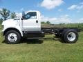 Ford F650 Super Duty Regular Cab Chassis Oxford White photo #3