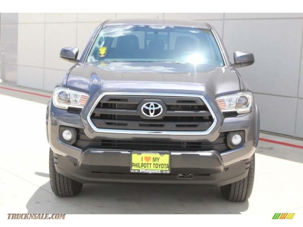 2017 Tacoma SR5 Double Cab - Magnetic Gray Metallic / Cement Gray photo #2