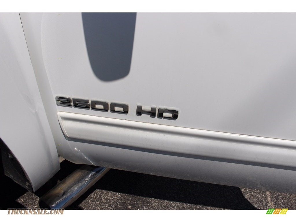 2014 Silverado 2500HD LT Crew Cab 4x4 - Summit White / Light Titanium/Dark Titanium photo #17