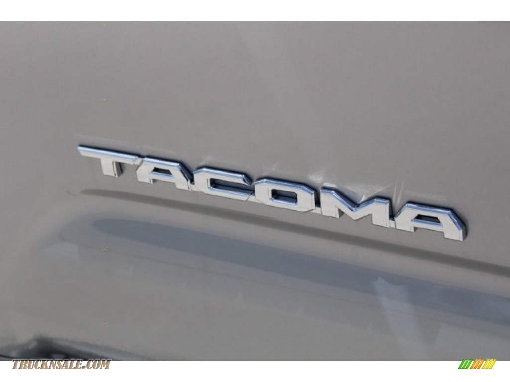 2017 Tacoma SR5 Double Cab - Silver Sky Metallic / Cement Gray photo #6
