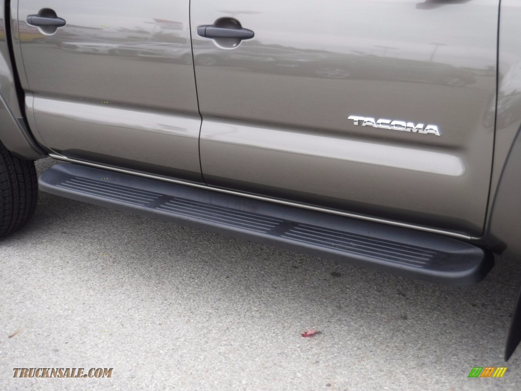 2015 Tacoma V6 Double Cab 4x4 - Pyrite Mica / Graphite photo #3