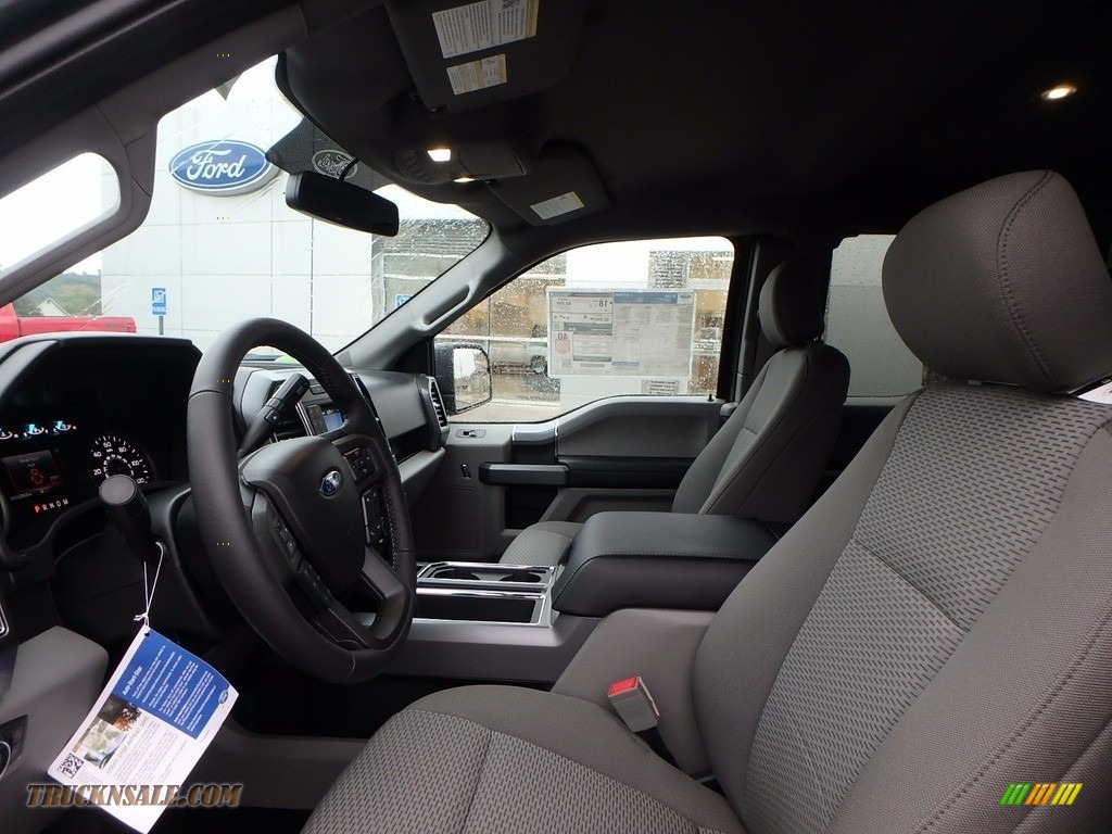 2018 F150 XLT SuperCab 4x4 - Magnetic / Earth Gray photo #9