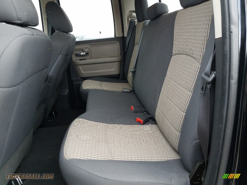 2012 Ram 1500 SLT Quad Cab 4x4 - Black / Dark Slate Gray/Medium Graystone photo #3