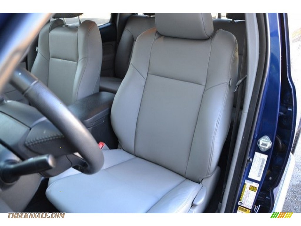 2015 Tacoma V6 Double Cab 4x4 - Blue Ribbon Metallic / Graphite photo #12