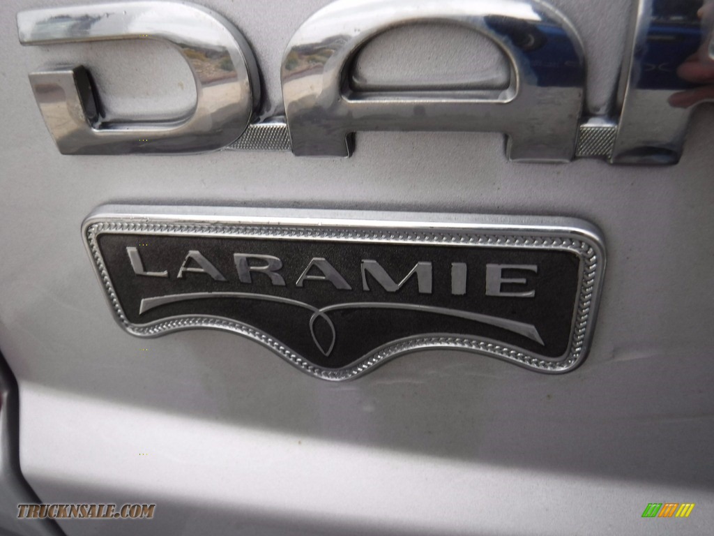 2008 Dakota Laramie Crew Cab 4x4 - Bright Silver Metallic / Dark Slate Gray/Medium Slate Gray photo #10